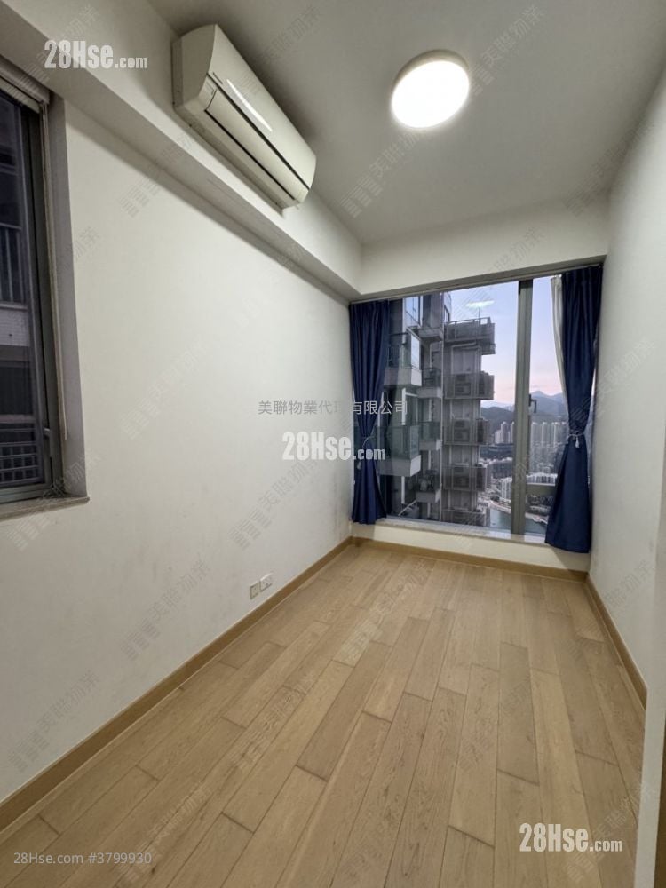 MALIBU 售盘 3 房 , 1 浴室 663 平方尺