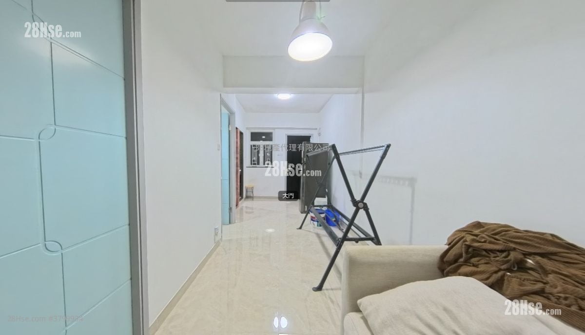 Ka Wui Building Sell 2 Bedrooms , 1 Bathroom 339 ft²