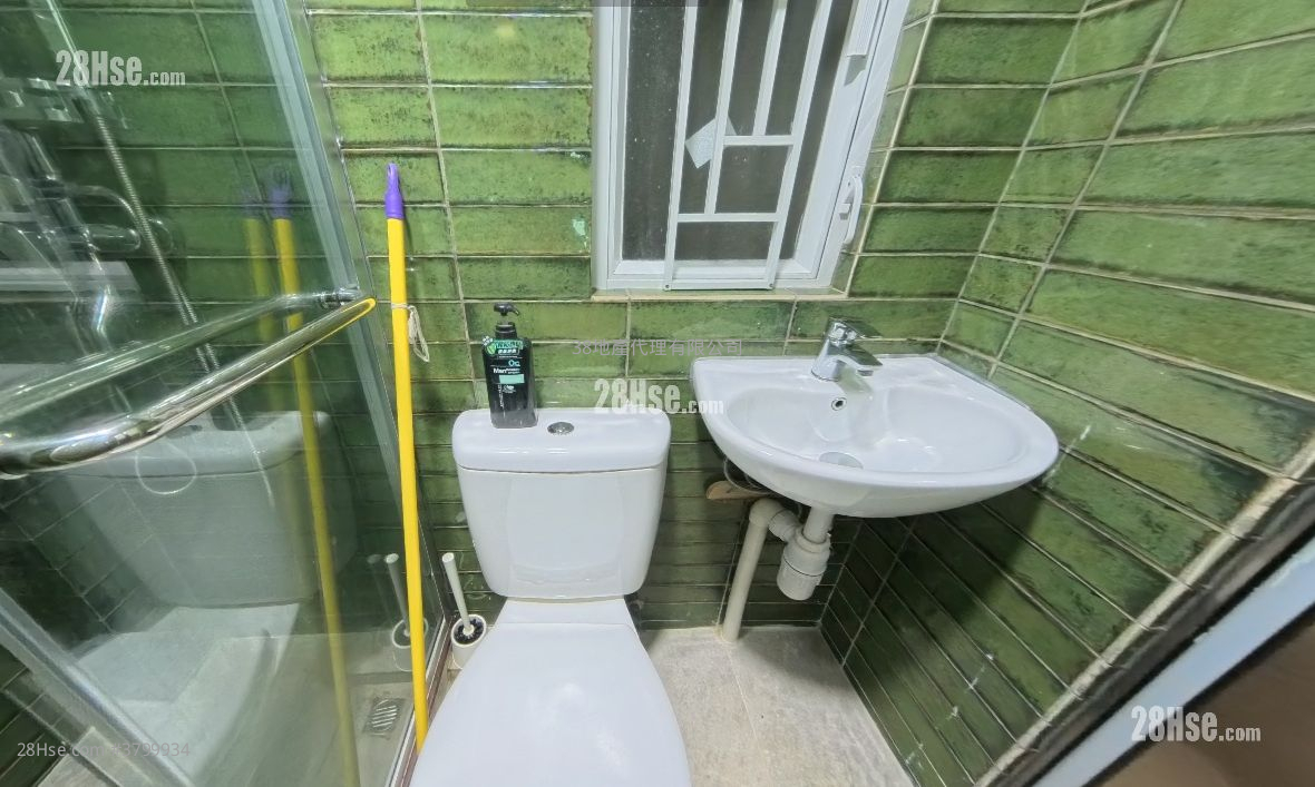 Ka Wui Building Sell 2 Bedrooms , 1 Bathroom 339 ft²