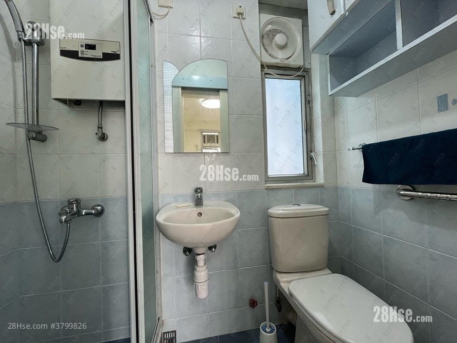 裕利大厦 租盘 2 房 , 1 浴室 280 平方尺