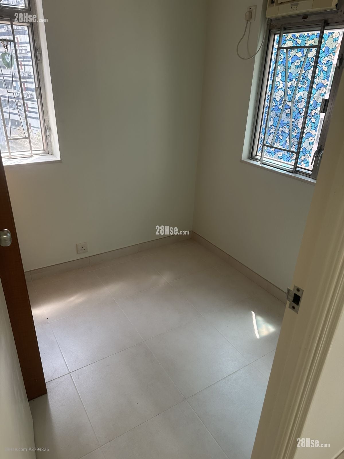 裕利大厦 租盘 2 房 , 1 浴室 280 平方尺