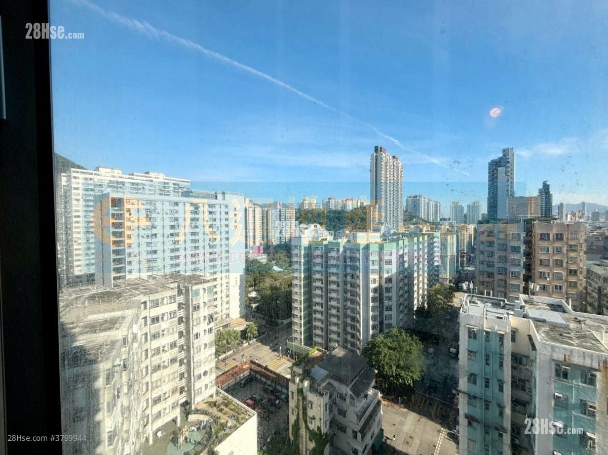 Peaceful Mansion Sell 2 Bedrooms , 1 Bathroom 381 ft²