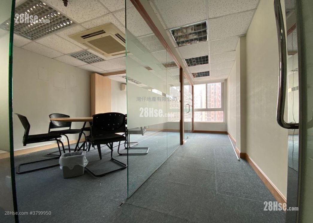 Kam Chung Commercial Building Sell 2 Bedrooms , 2 Toilets 600 ft²