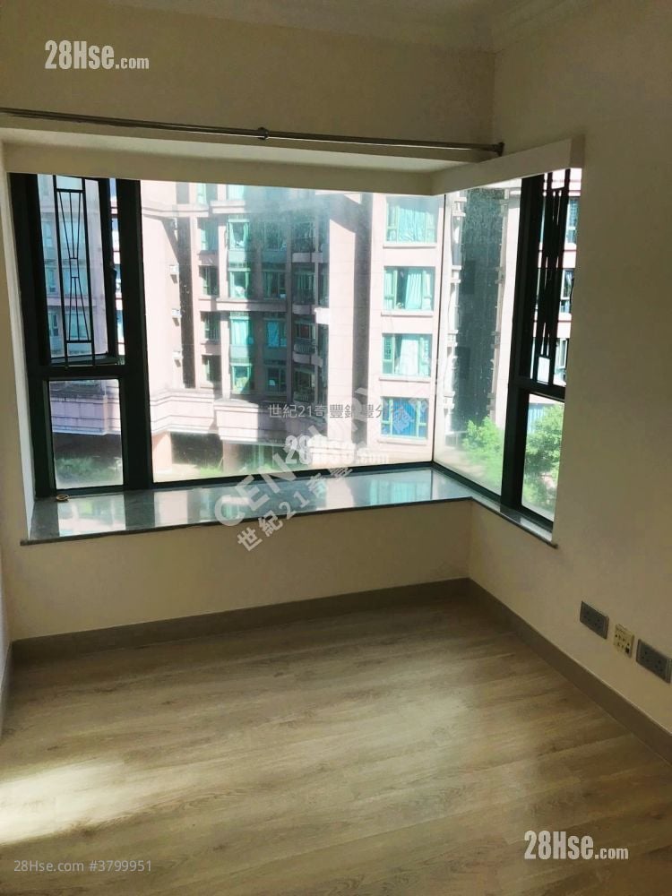 Baycrest Sell 2 Bedrooms , 1 Bathroom 601 ft²