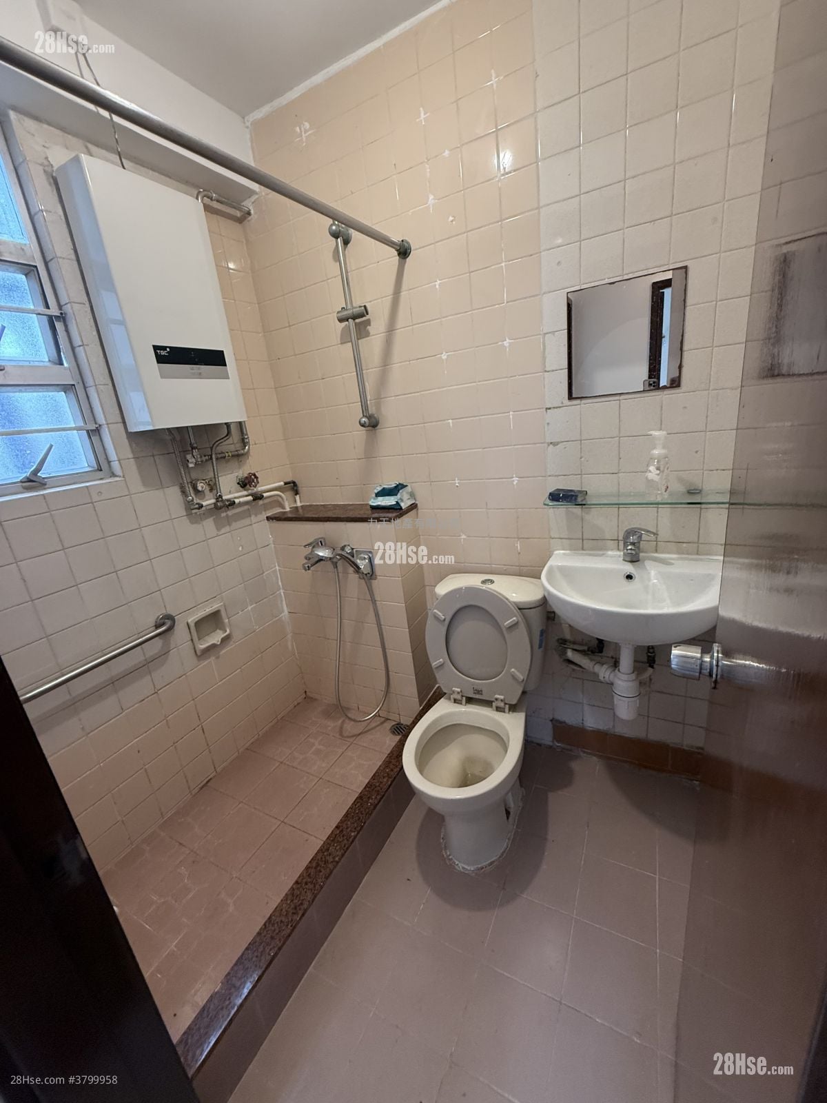 安基苑 租盘 548 平方尺