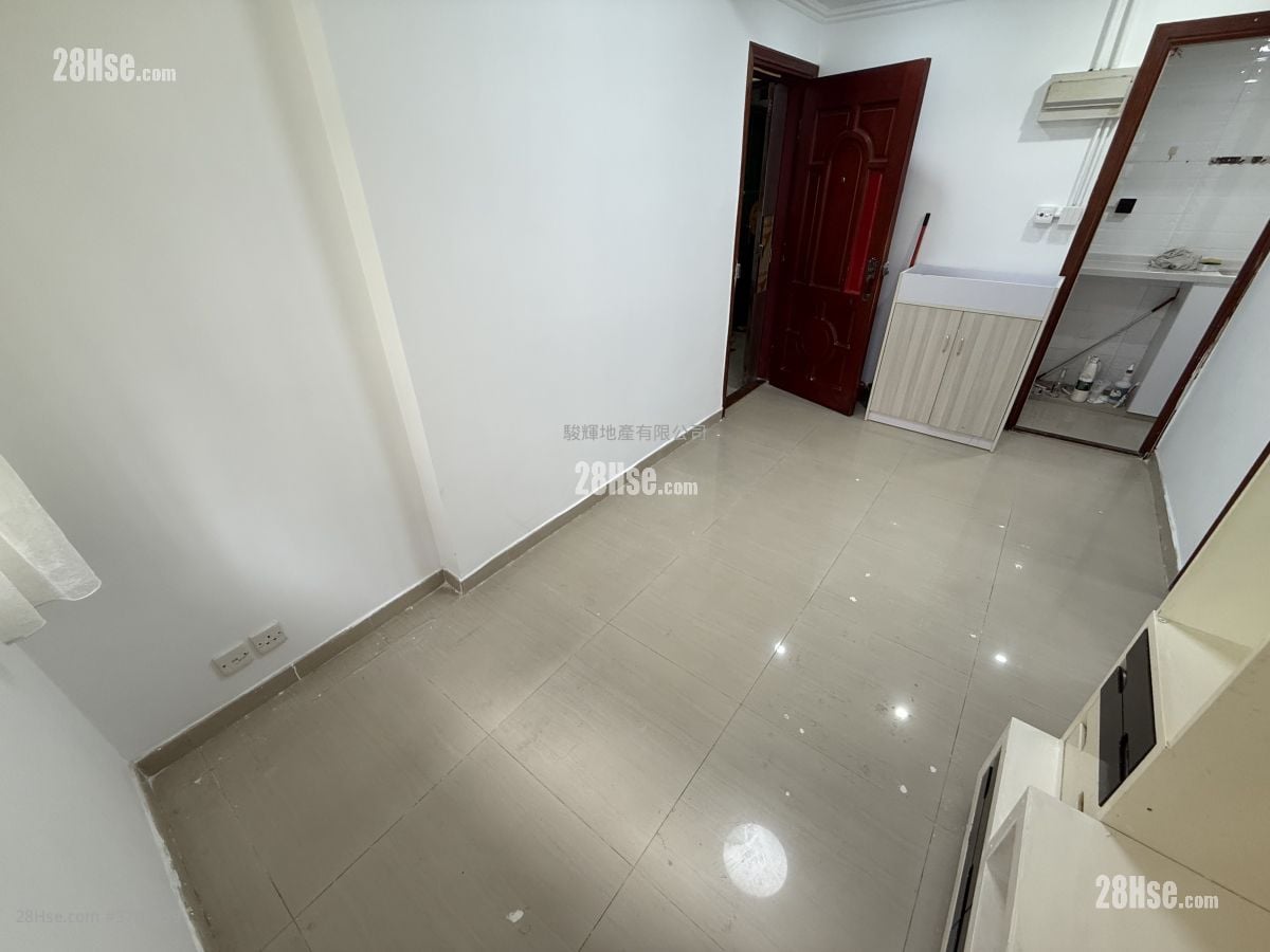 金冠楼 租盘 2 房 , 1 浴室 293 平方尺