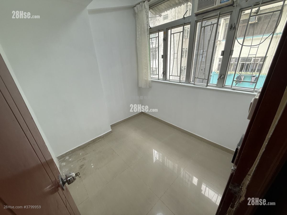 金冠楼 租盘 2 房 , 1 浴室 293 平方尺