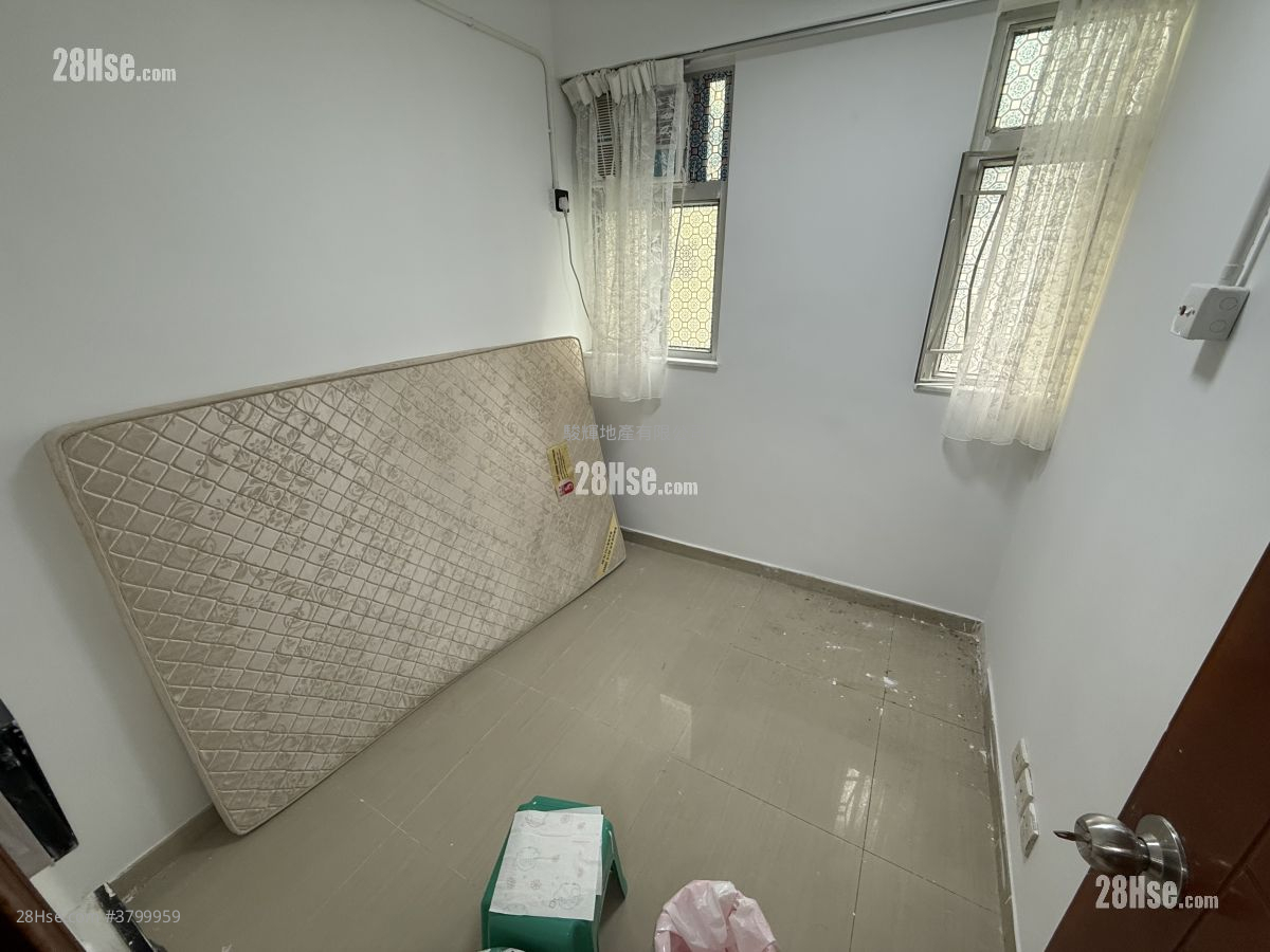 金冠楼 租盘 2 房 , 1 浴室 293 平方尺