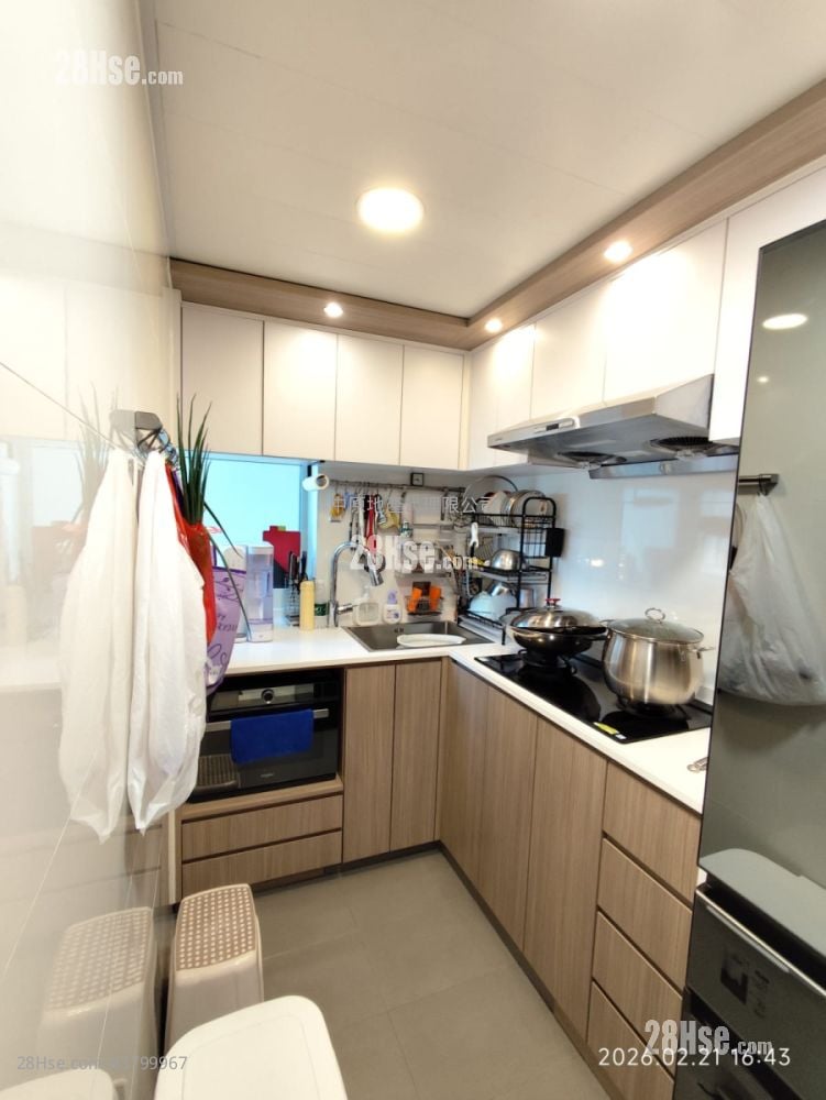 Vianni Cove Sell 3 Bedrooms 712 ft²