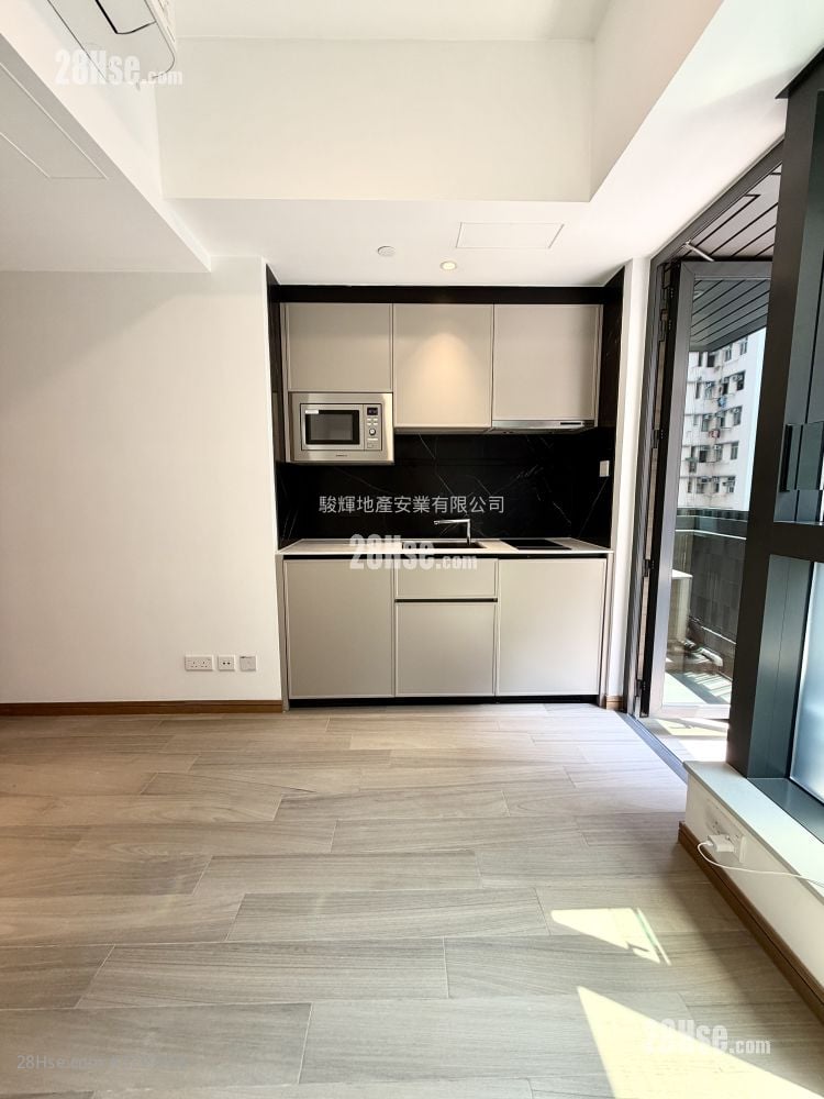 千望 售盘 开放式间隔 , 1 浴室 172 平方尺