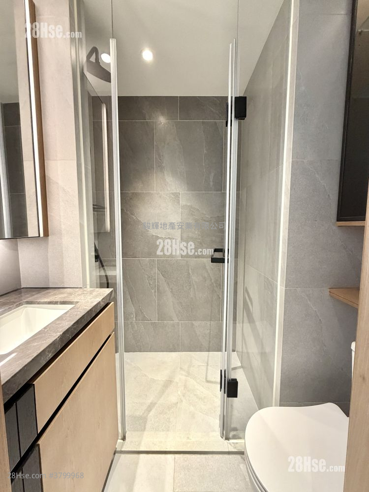 千望 售盘 开放式间隔 , 1 浴室 172 平方尺