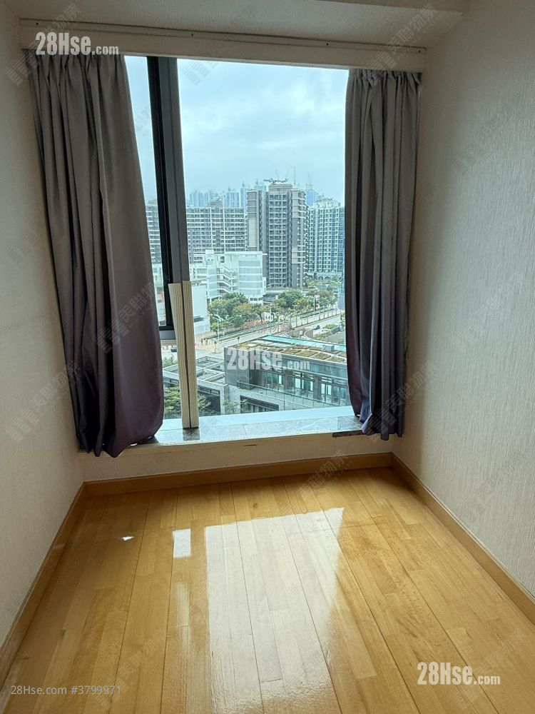 The Parkside Sell 3 Bedrooms , 2 Bathrooms 726 ft²