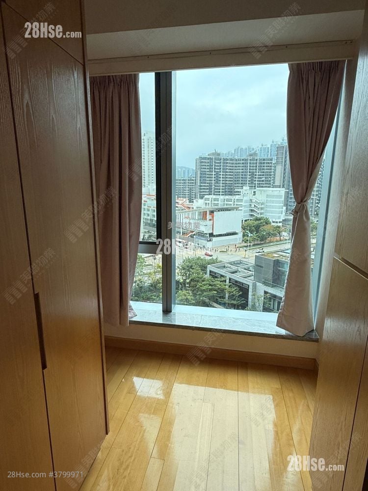 The Parkside Sell 3 Bedrooms , 2 Bathrooms 726 ft²