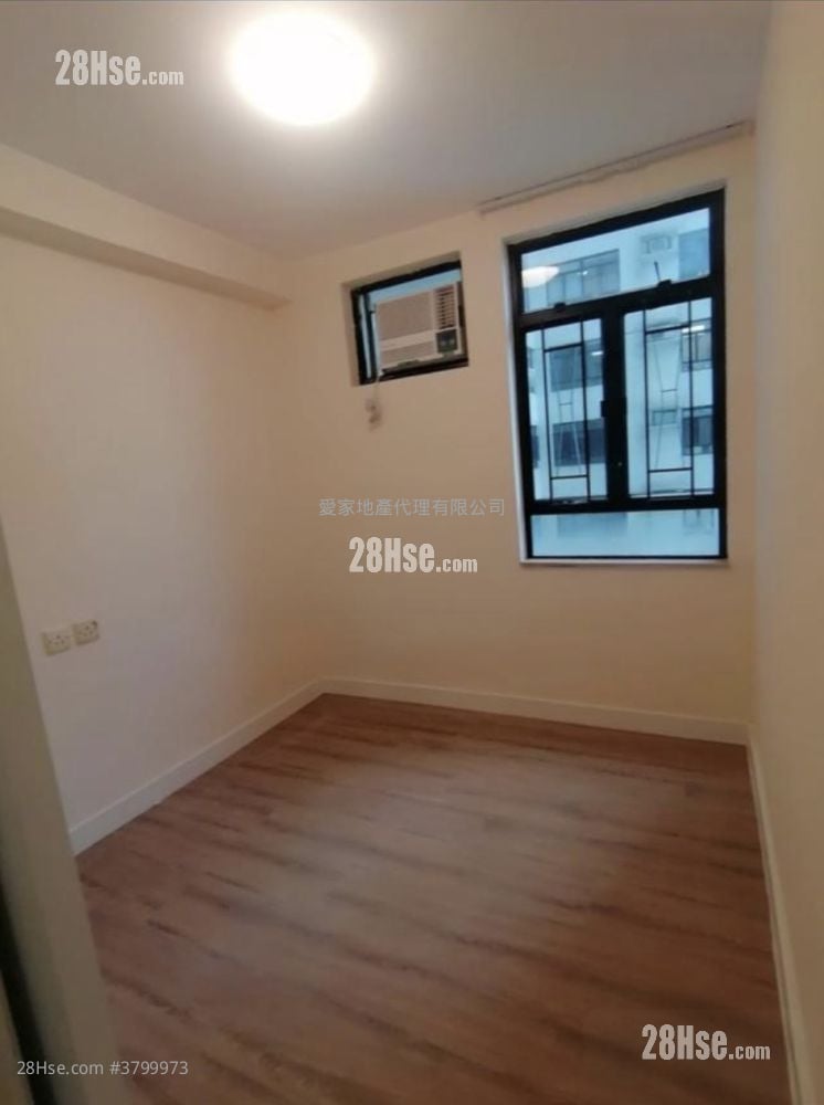 Heng Fa Chuen Sell 3 Bedrooms , 2 Bathrooms 614 ft²