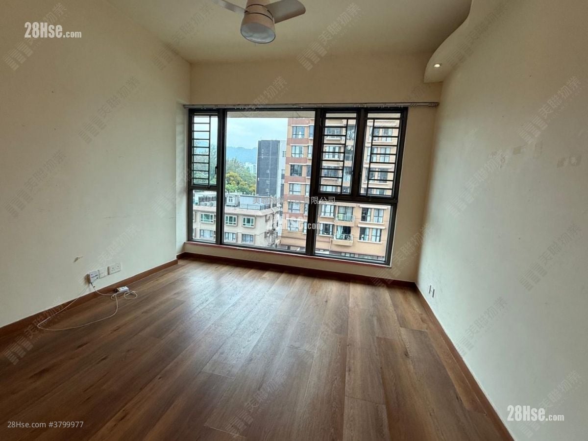 The Bloomsville Sell 3 Bedrooms 752 ft²