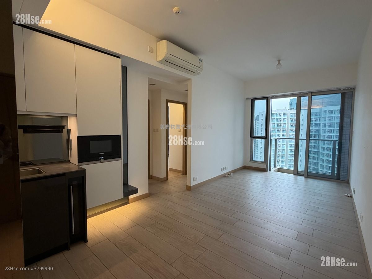 Century Link Sell 3 Bedrooms 572 ft²