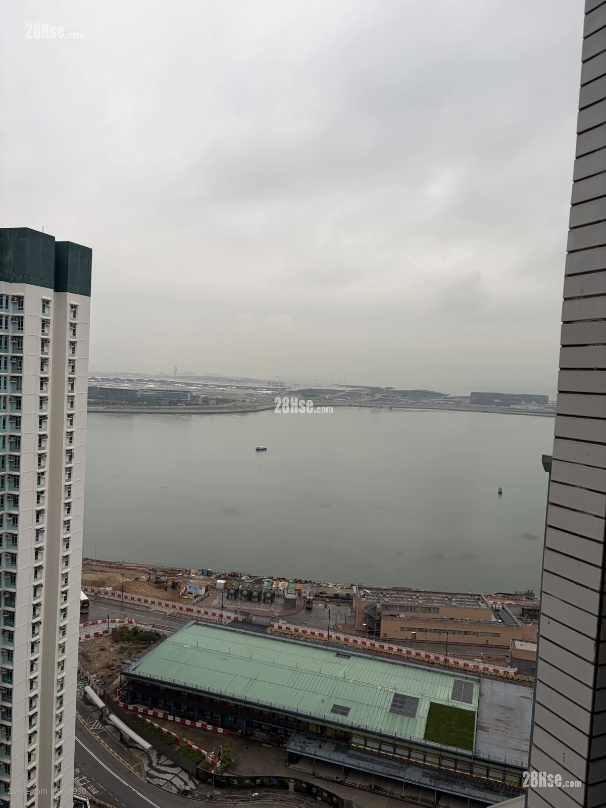 Century Link Sell 3 Bedrooms 572 ft²