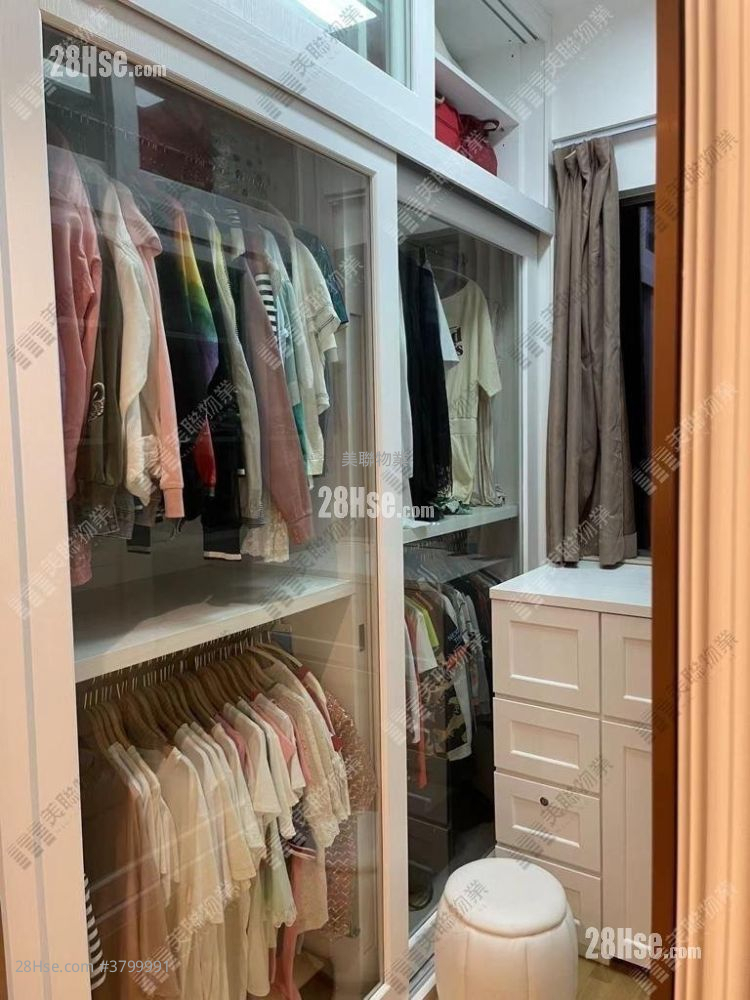 Alto Residences Sell 2 Bedrooms 952 ft²