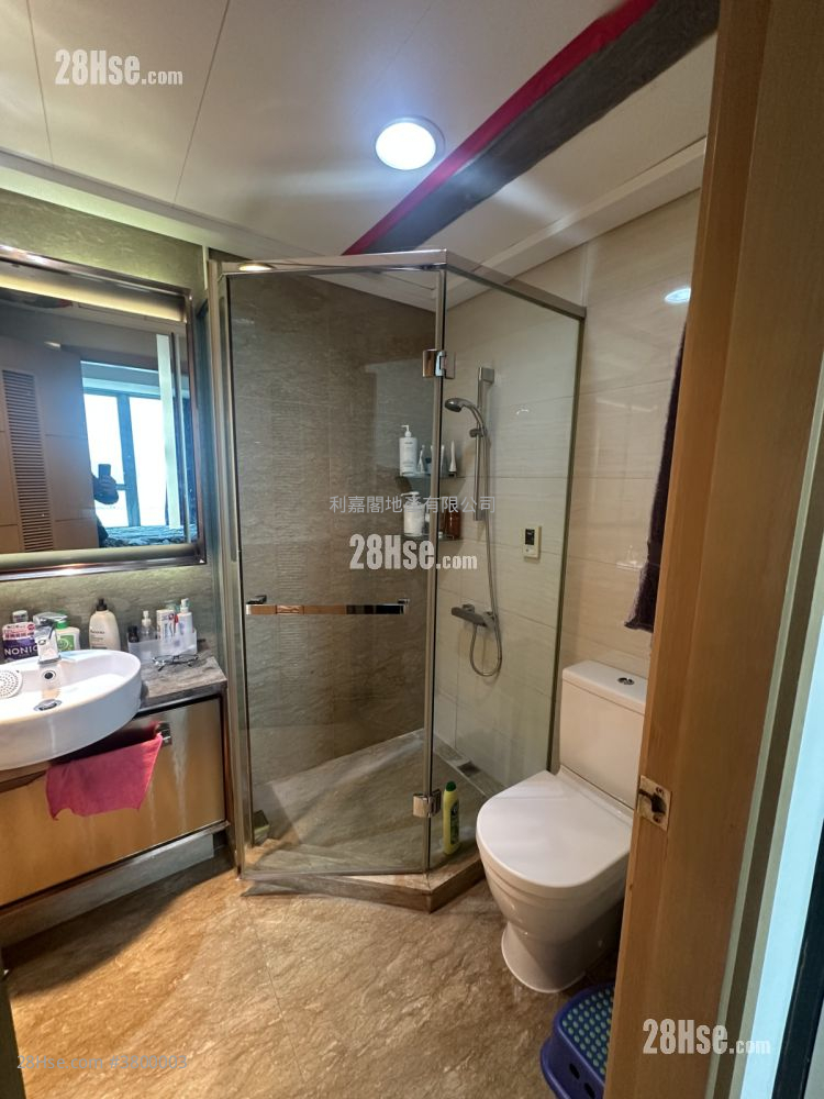 The Riverpark Sell 4 Bedrooms , 2 Bathrooms 1,262 ft²