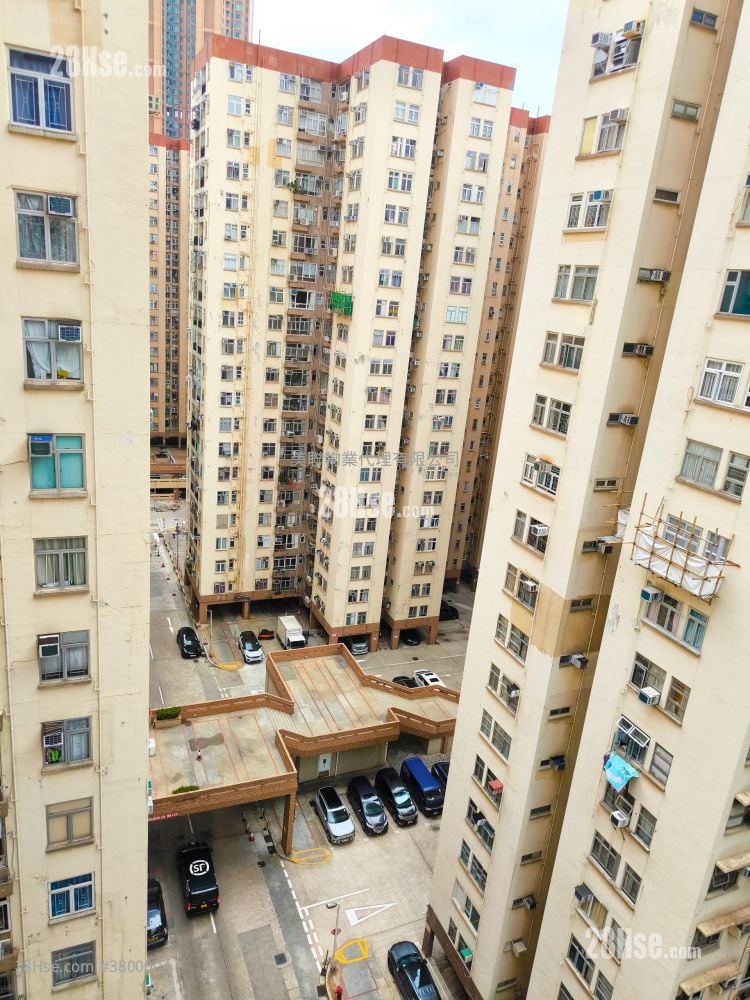 Mei Foo Sun Chuen Sell 3 Bedrooms , 2 Bathrooms 653 ft²