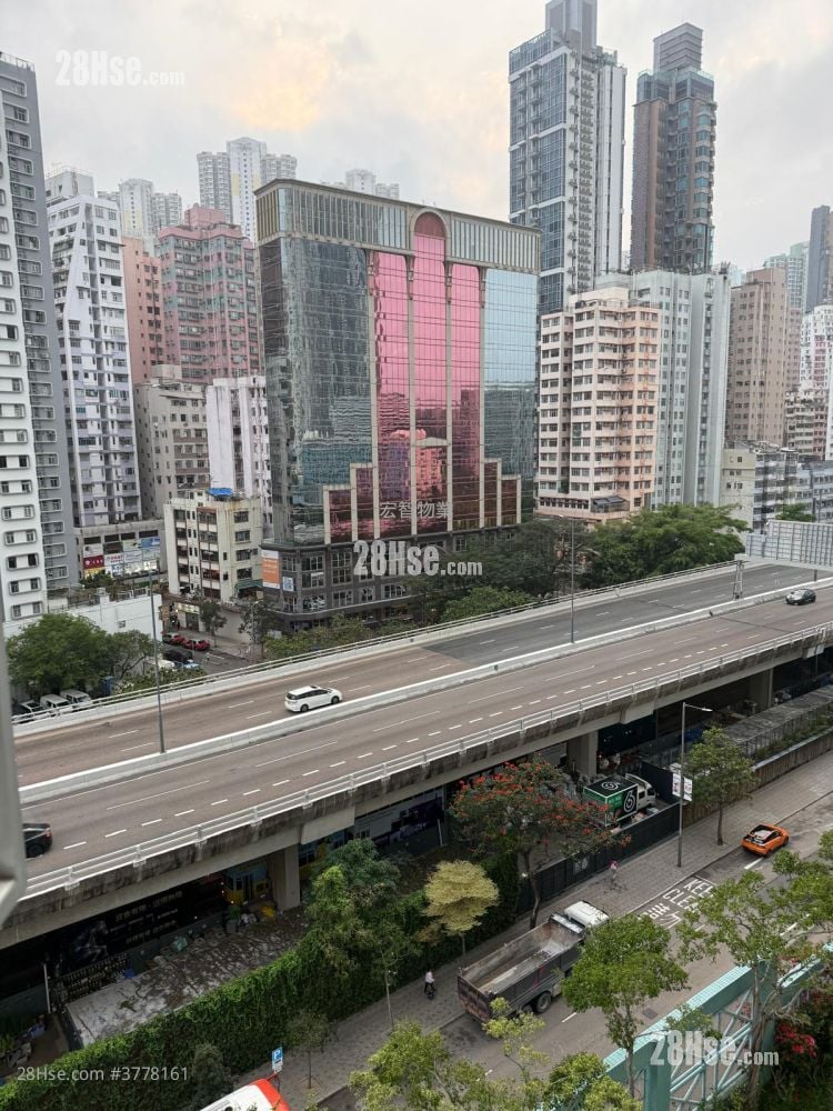 Tung Tao Court Sell 2 Bedrooms 522 ft²