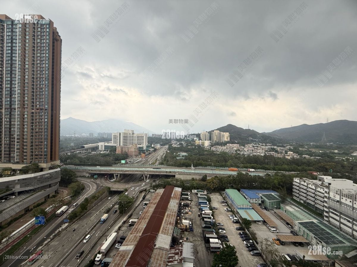 Yoho Midtown Rental 1,026 ft²