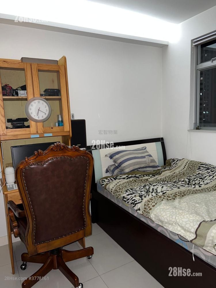 Tung Tao Court Sell 2 Bedrooms 522 ft²