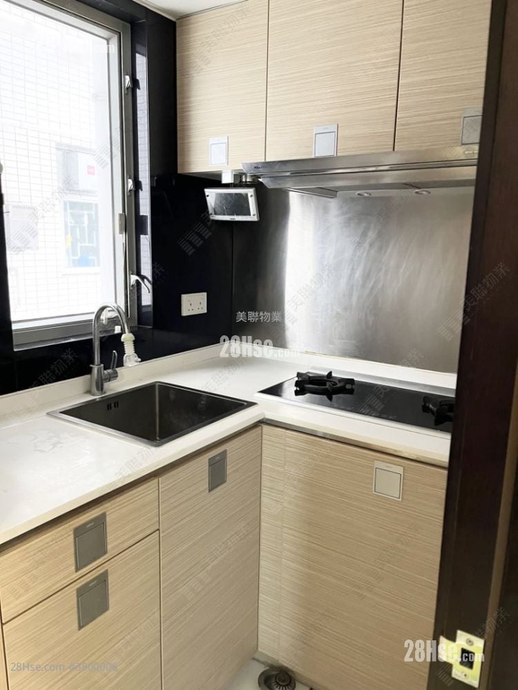 Grand Waterfront Sell 2 Bedrooms 367 ft²