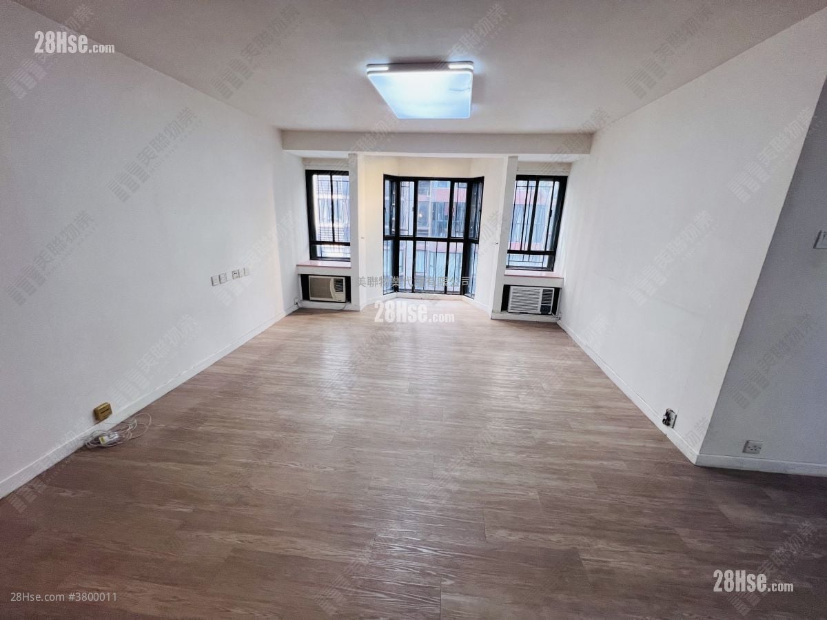 Beverly Villas Sell 3 Bedrooms , 3 Bathrooms 1,211 ft²