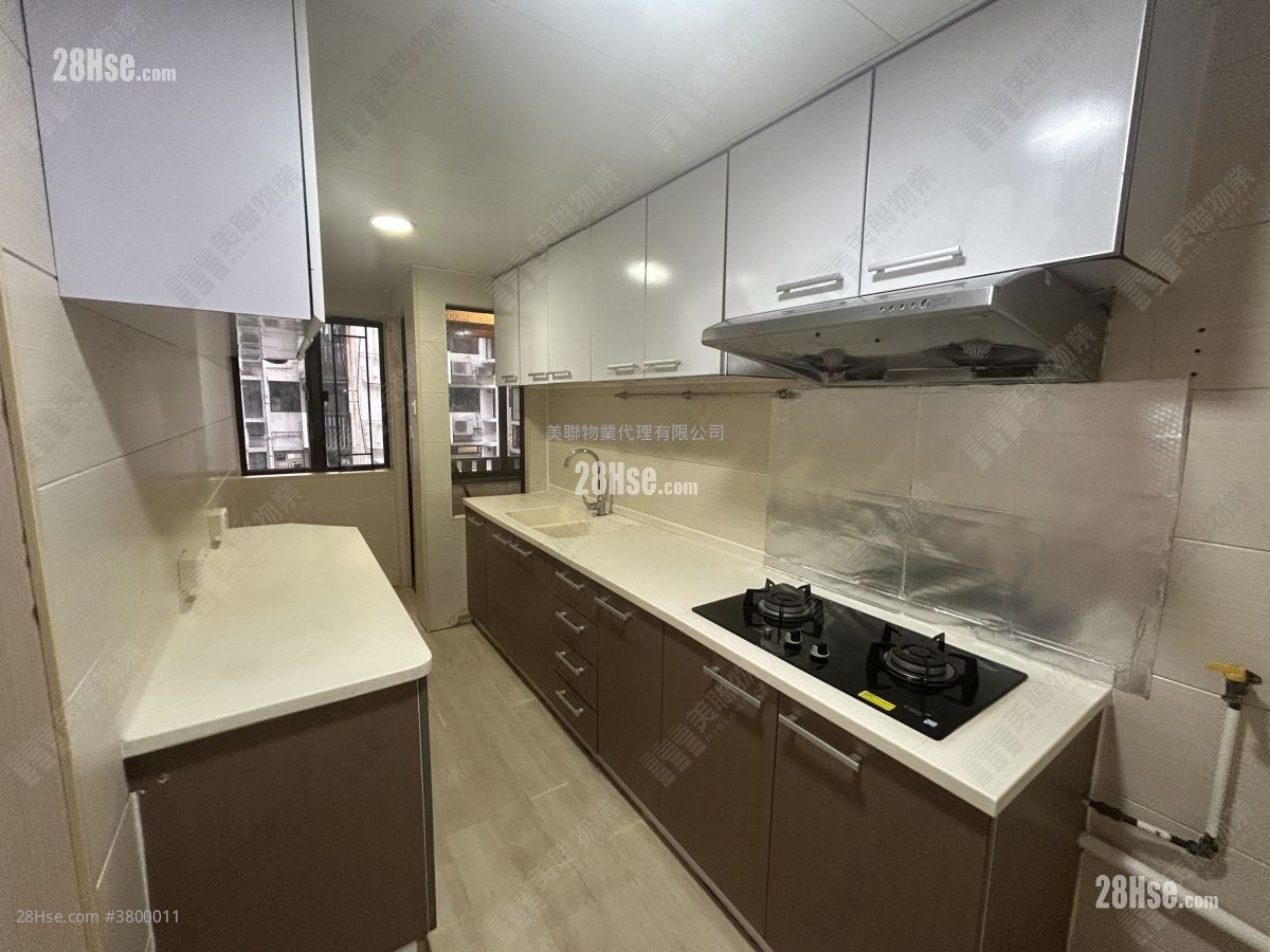 Beverly Villas Sell 3 Bedrooms , 3 Bathrooms 1,211 ft²