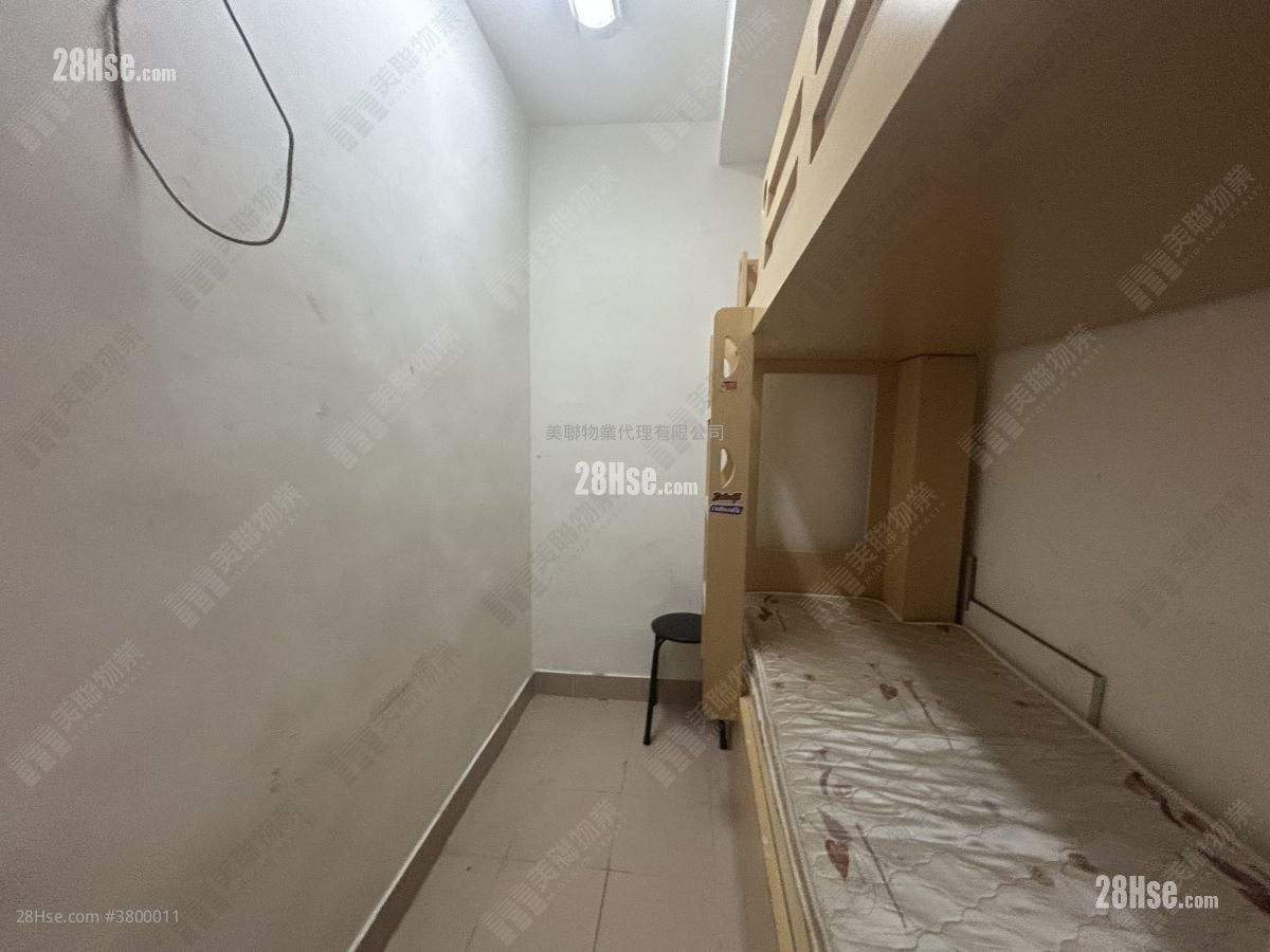 Beverly Villas Sell 3 Bedrooms , 3 Bathrooms 1,211 ft²