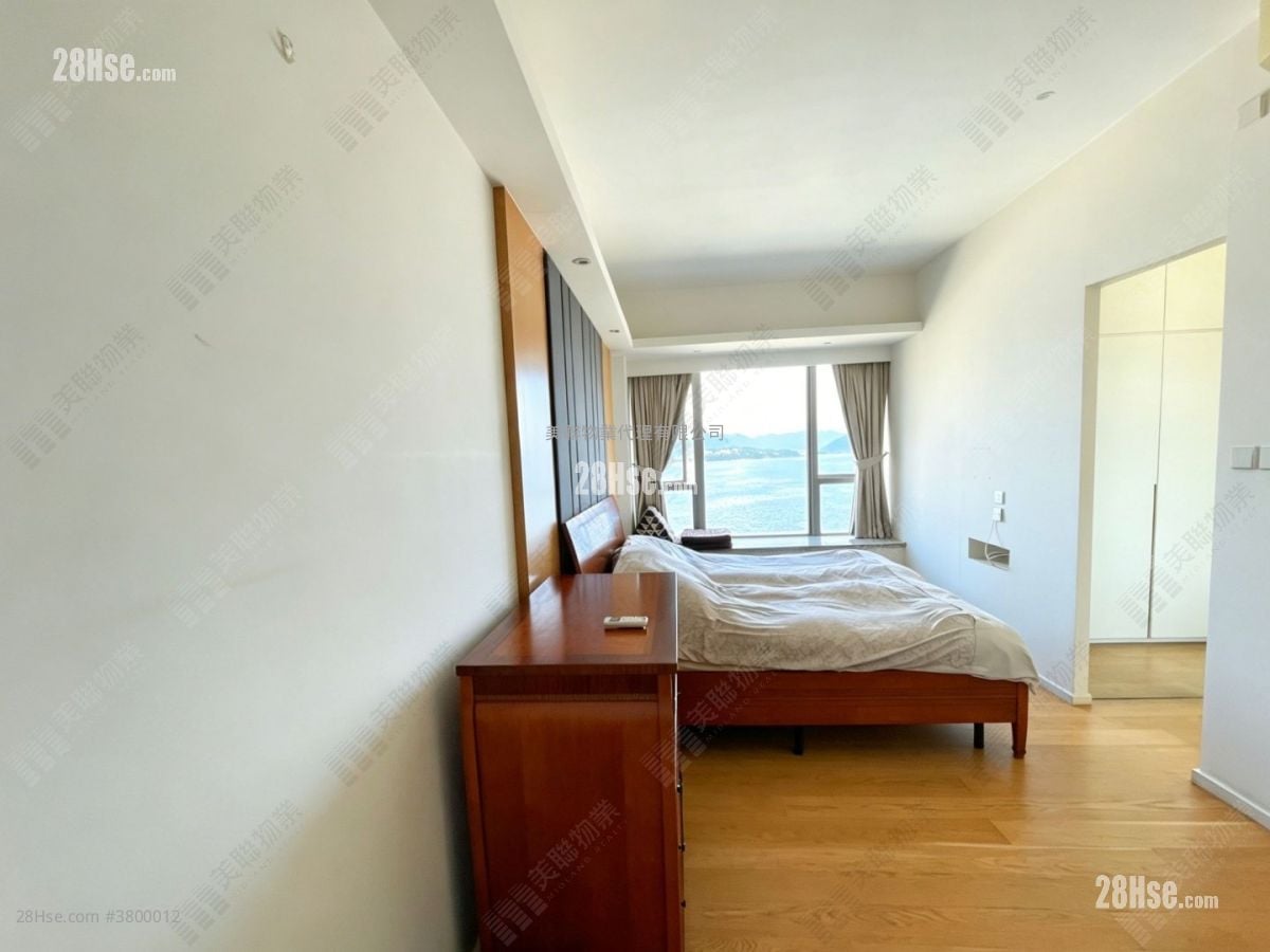 Mayfair By The Sea Rental 3 Bedrooms , 3 Bathrooms 1,400 ft²