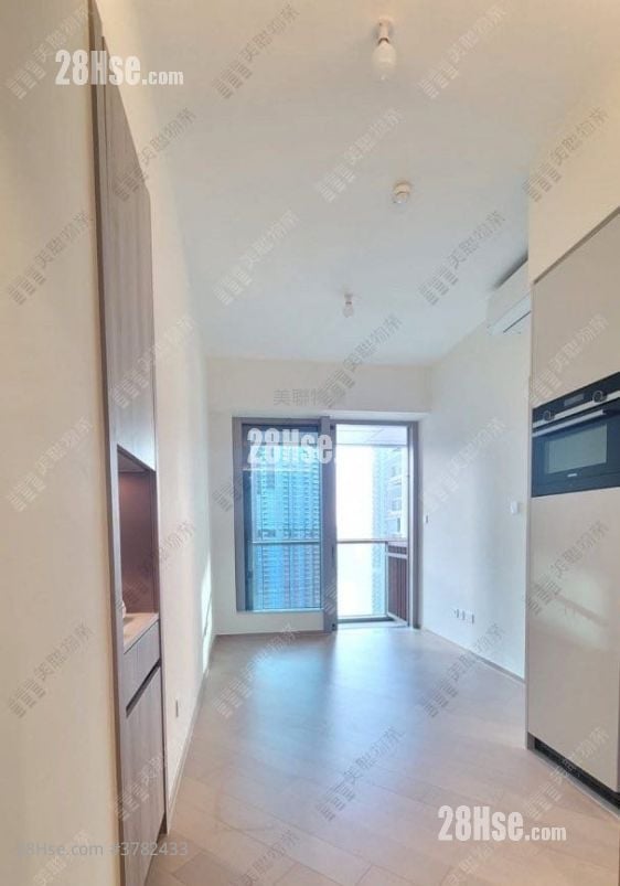 Villa Garda Iii Sell 1 Bedroom 340 ft²