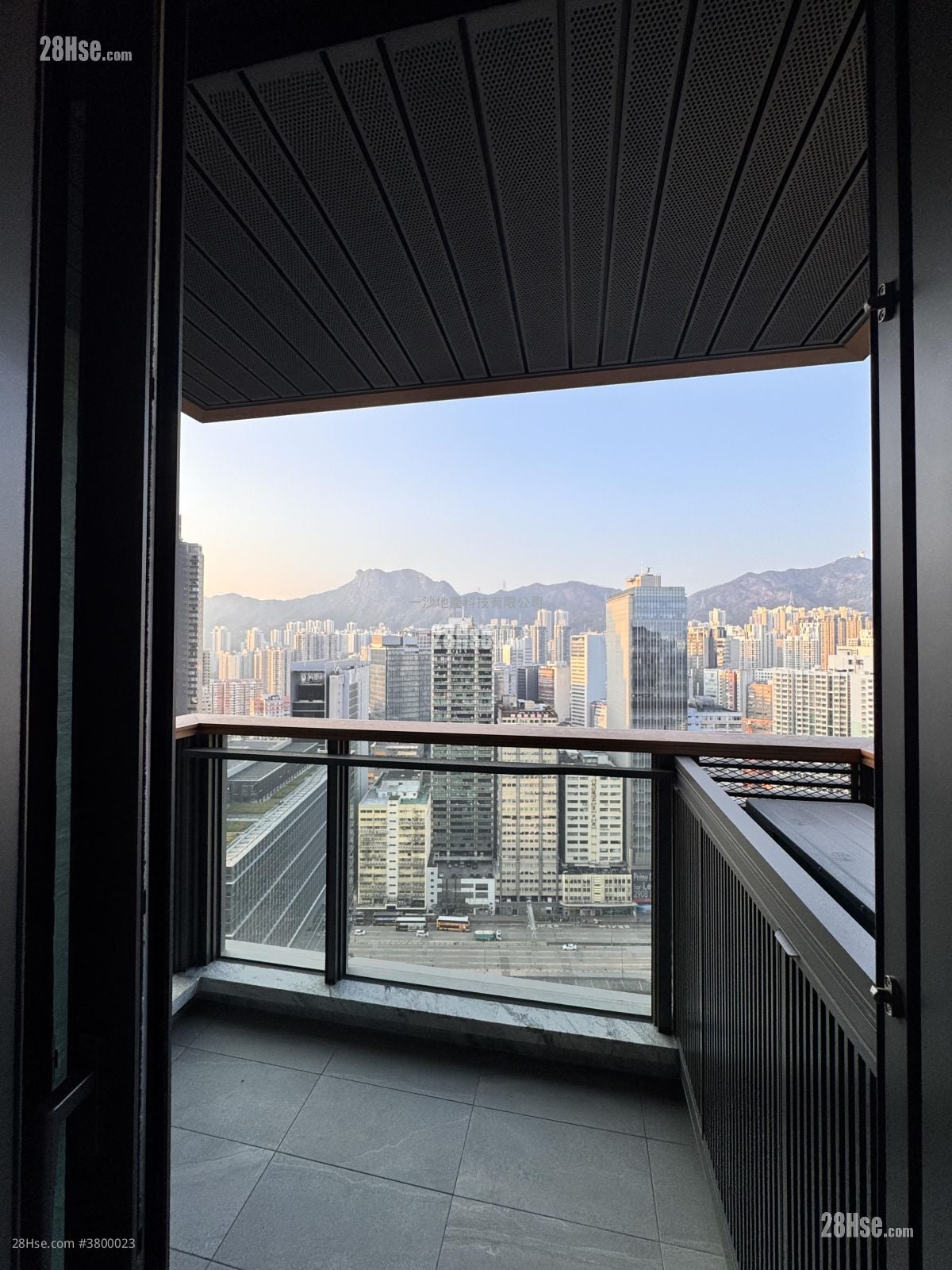 Cullinan Sky Rental 2 Bedrooms 457 ft²