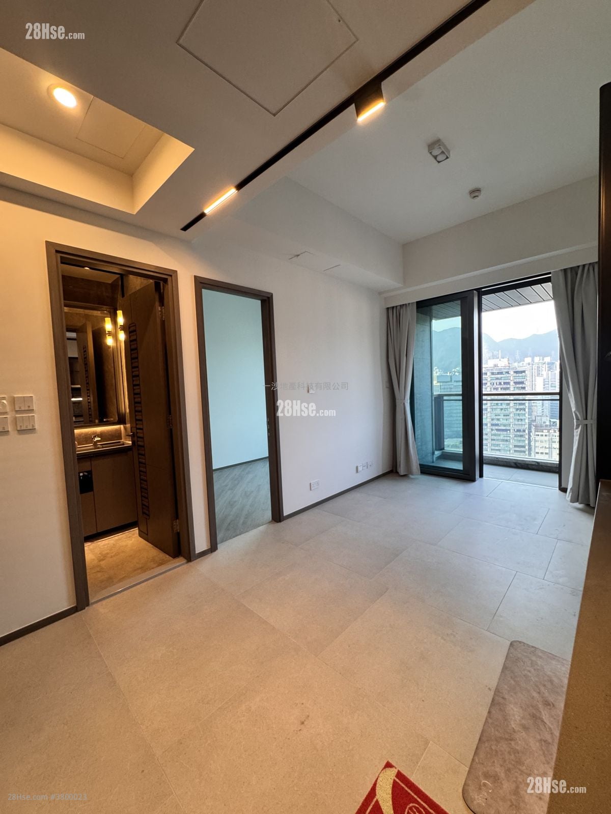 Cullinan Sky Rental 2 Bedrooms 457 ft²