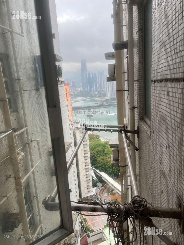 Greenfield Garden Sell 3 Bedrooms , 1 Bathroom 513 ft²