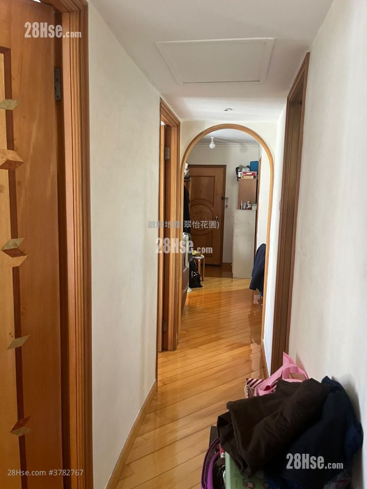 Greenfield Garden Sell 3 Bedrooms , 1 Bathroom 513 ft²