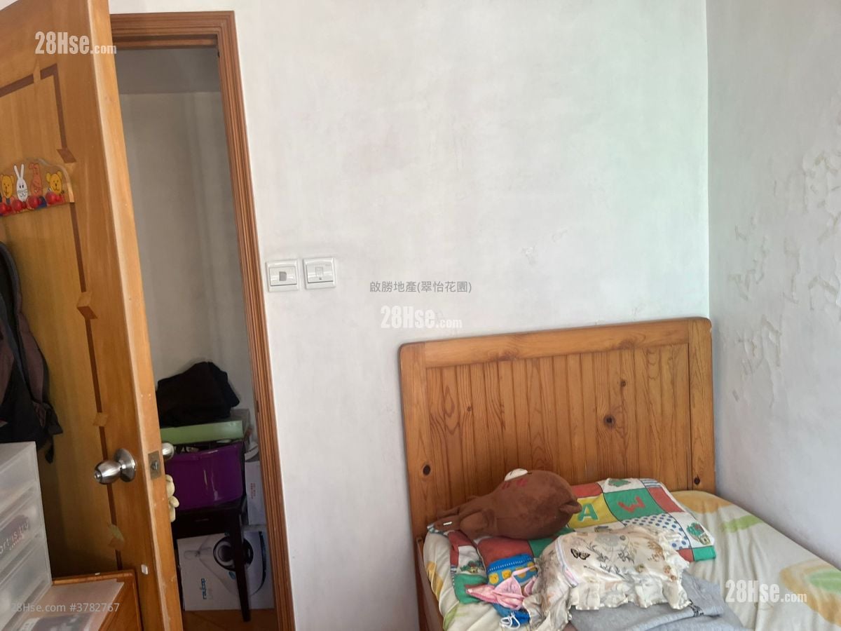 Greenfield Garden Sell 3 Bedrooms , 1 Bathroom 513 ft²