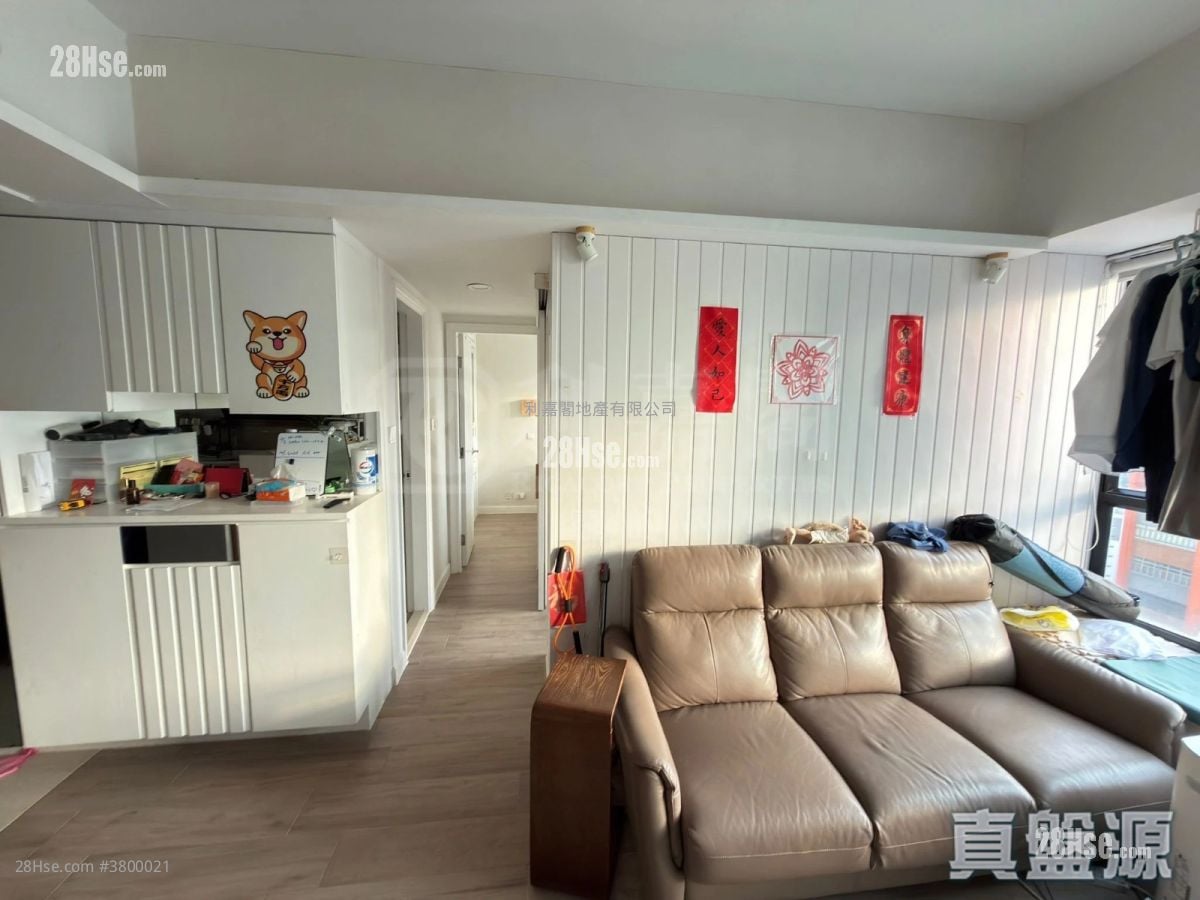 Chelsea Court Sell 2 Bedrooms , 1 Bathroom 450 ft²