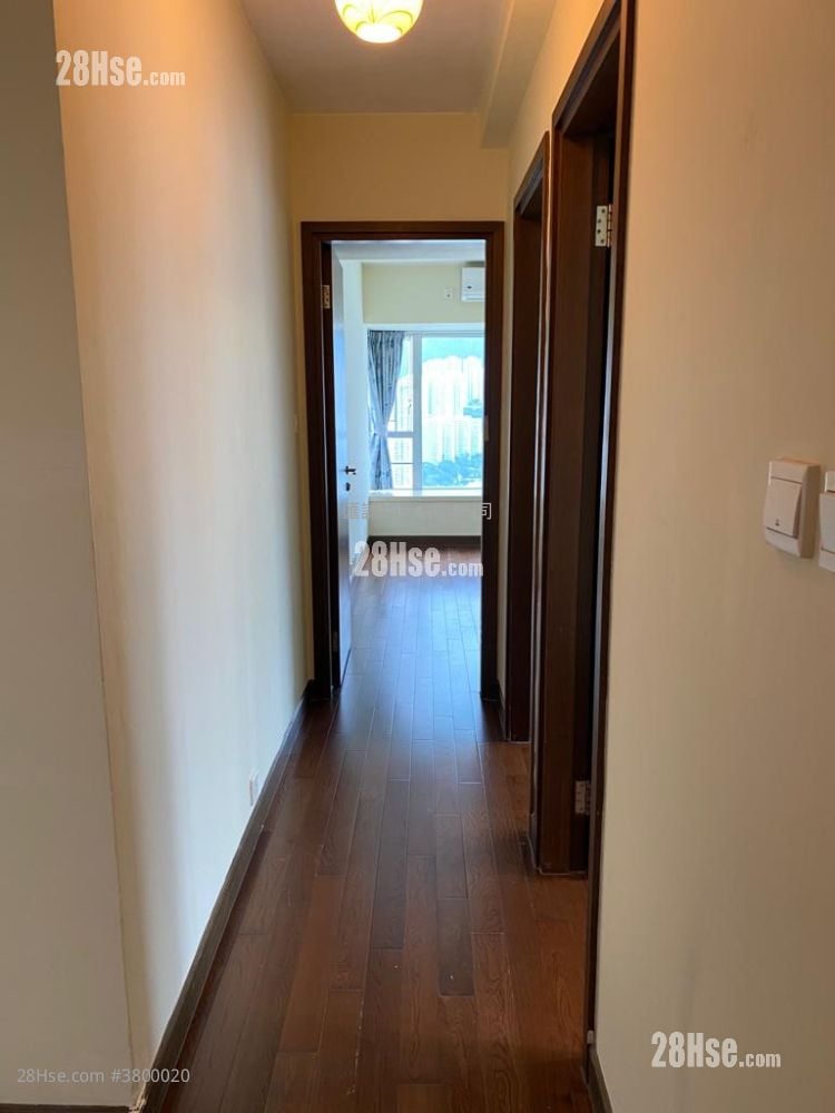 Billionnaire Royale Rental 3 Bedrooms , 2 Bathrooms 887 ft²