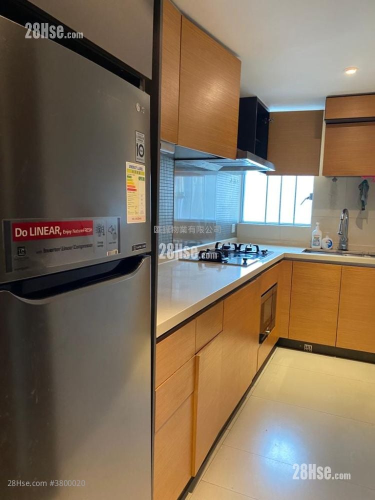 Billionnaire Royale Rental 3 Bedrooms , 2 Bathrooms 887 ft²