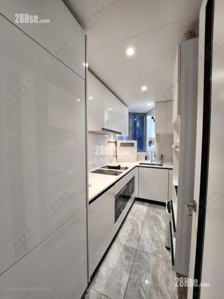 Ocean Marini Sell 3 Bedrooms , 2 Bathrooms 799 ft²