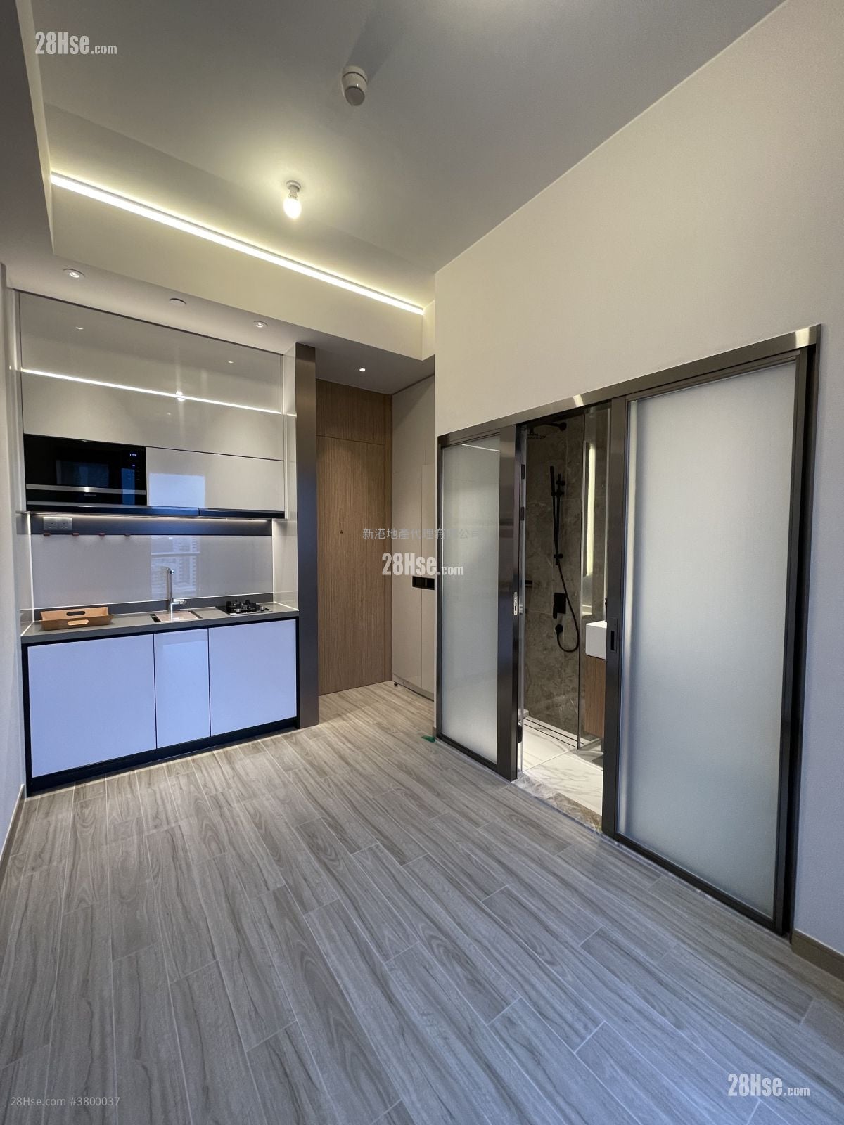 The Vantage Sell Studio , 1 Bathroom 192 ft²