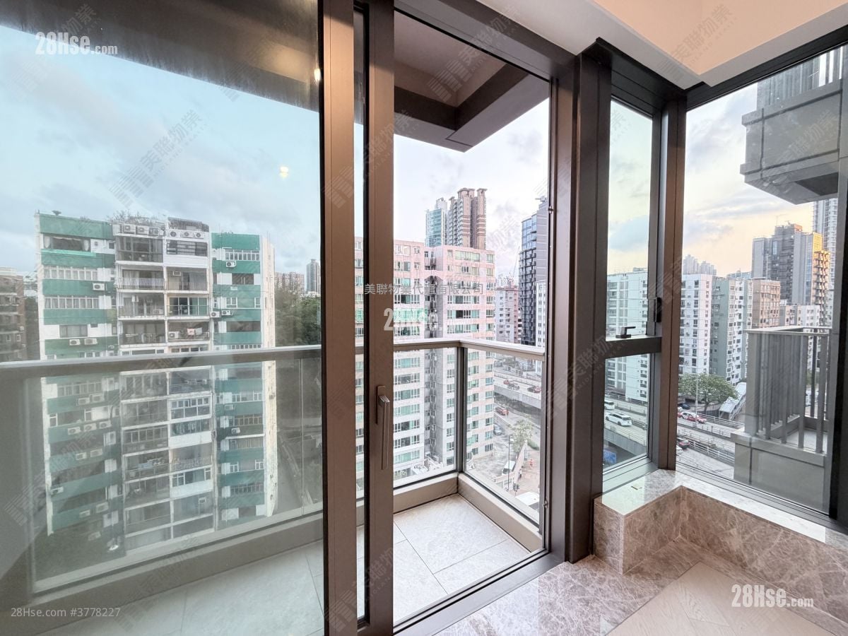 One Princeton Rental 3 Bedrooms , 2 Bathrooms 821 ft²