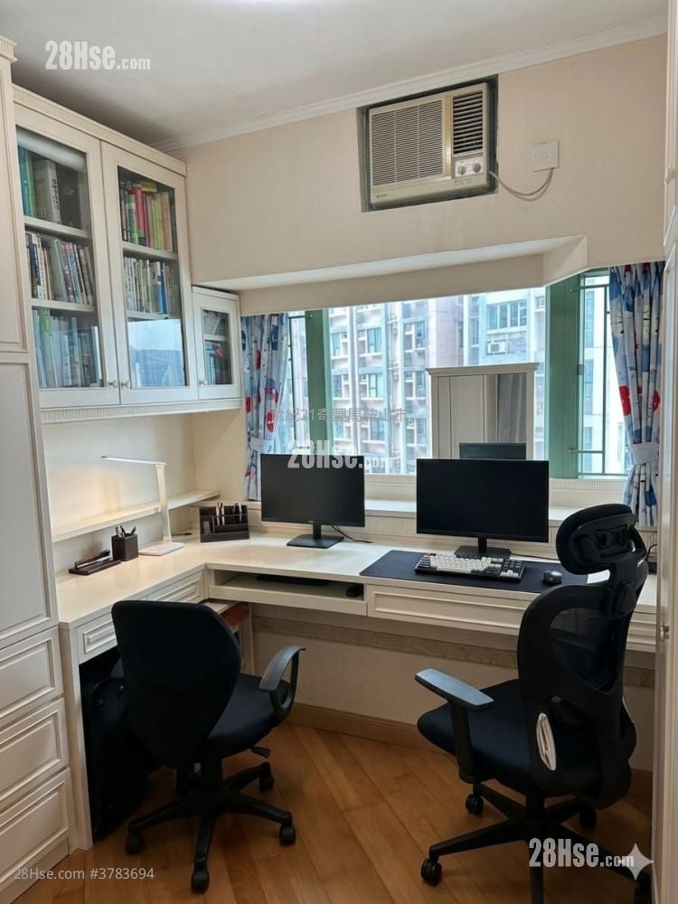 Vista Paradiso Sell 3 Bedrooms , 2 Bathrooms 883 ft²