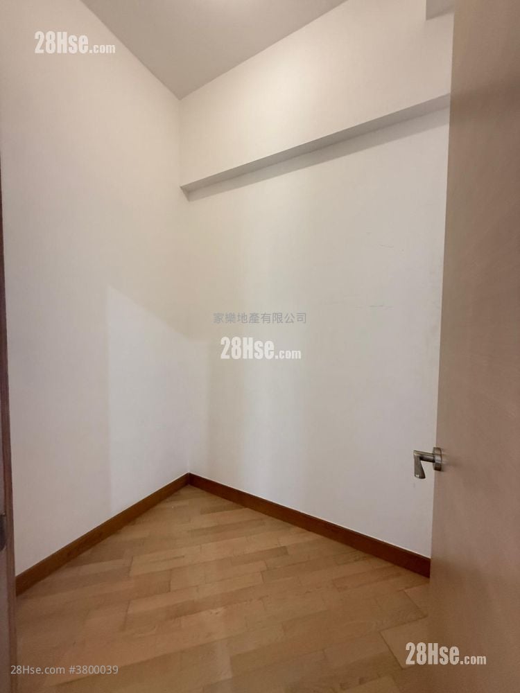 18 Upper East Rental 2 Bedrooms , 1 Bathroom 515 ft²