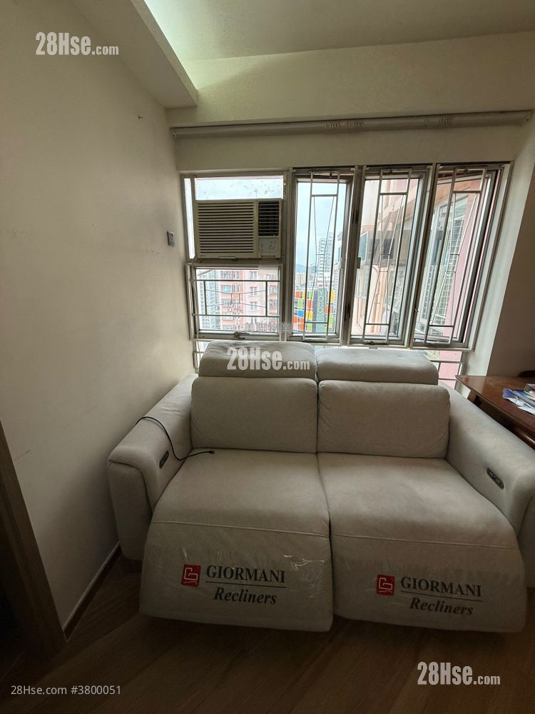 厅: 顺丰大厦 售盘 2 房 , 1 浴室 381 平方尺