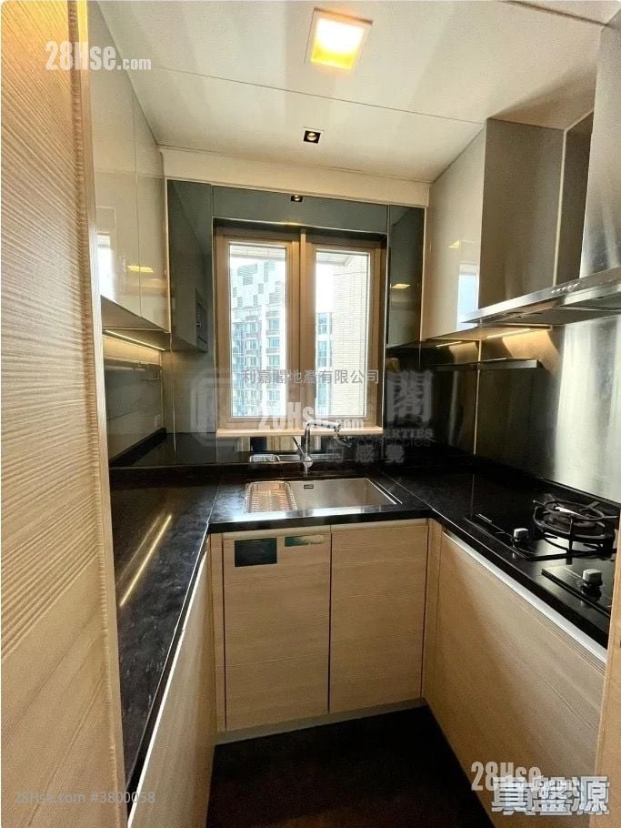 Ocean Pride Sell 3 Bedrooms , 2 Bathrooms 754 ft²