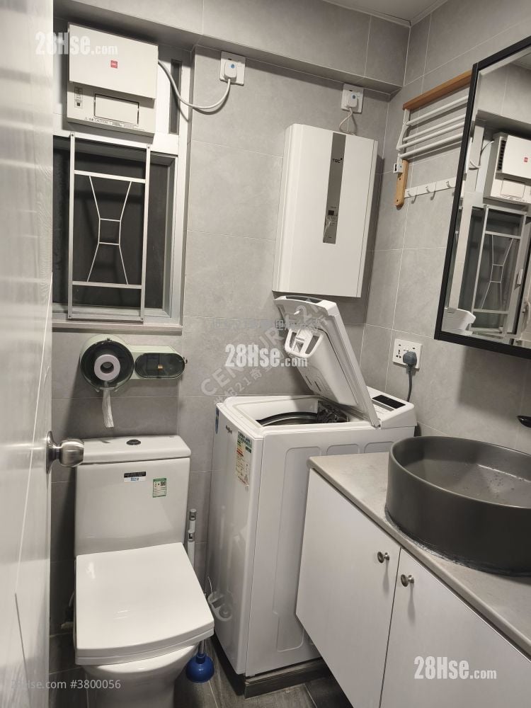 Ma On Shan Centre Rental 2 Bedrooms , 1 Bathroom 375 ft²