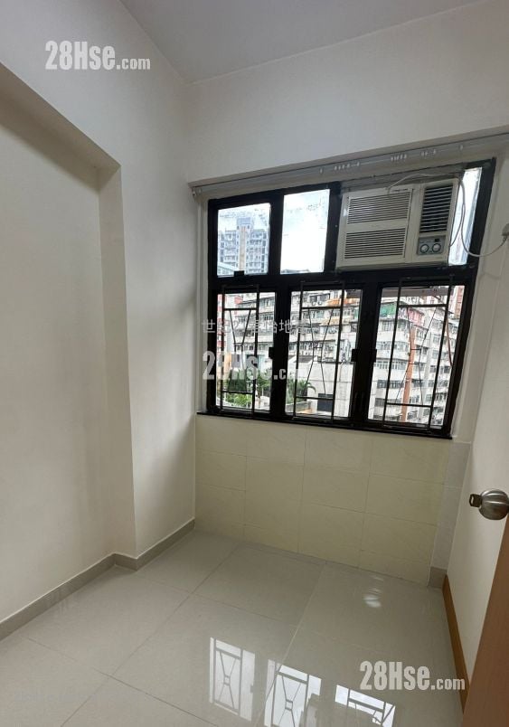 永毅大楼 租盘 2 房 , 1 浴室 246 平方尺